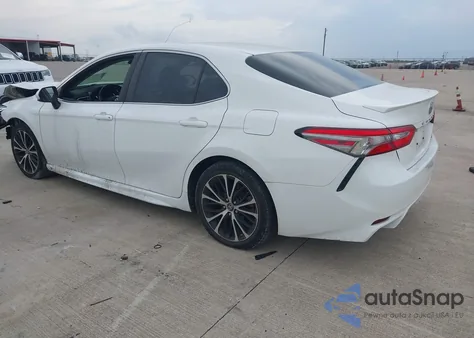 2018 Toyota Camry Se z USA, uszkodzony, nr VIN 4T1B11HK4JU676622